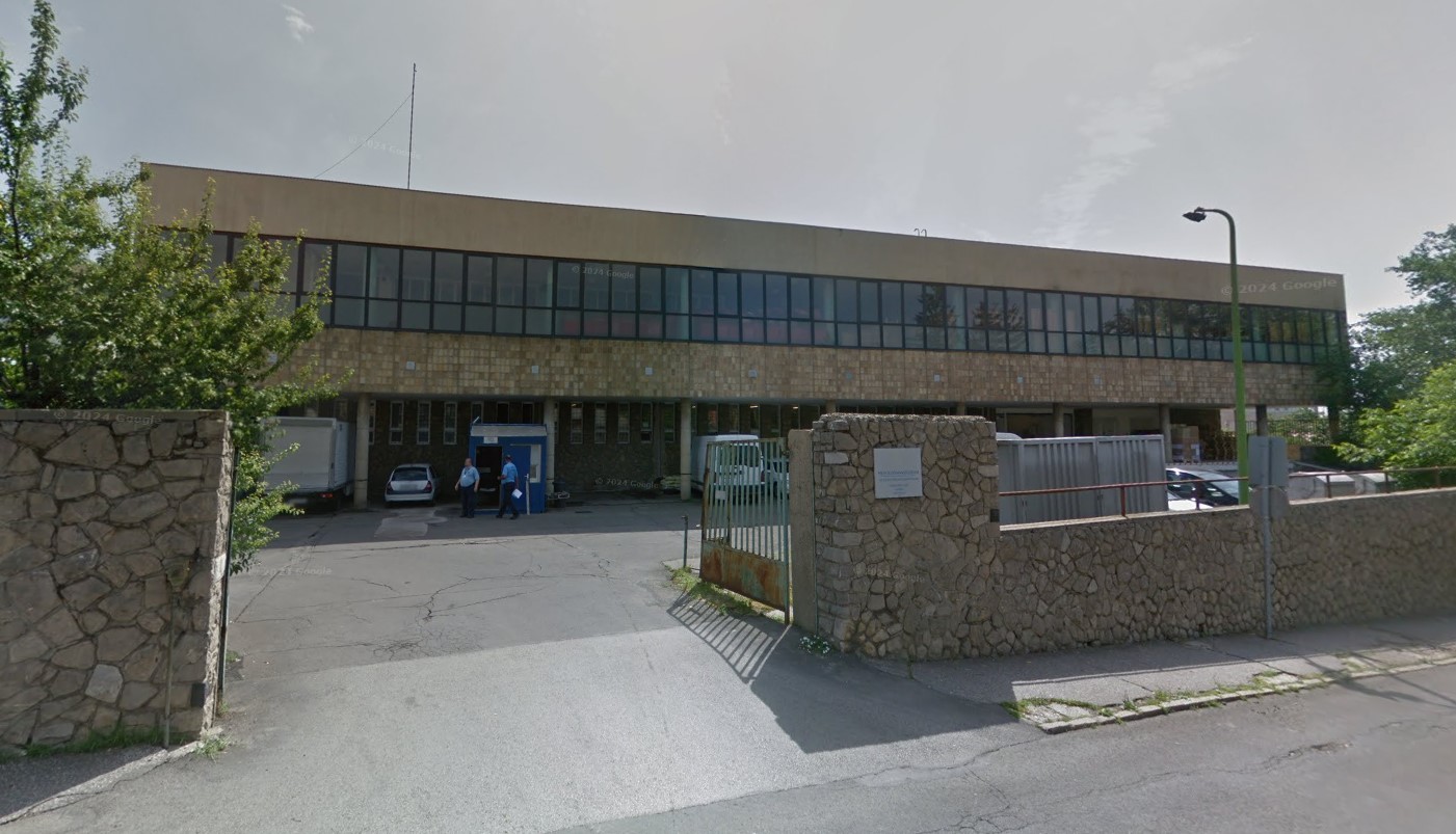 Pécs, Kürt utca 2., Hrsz 3206