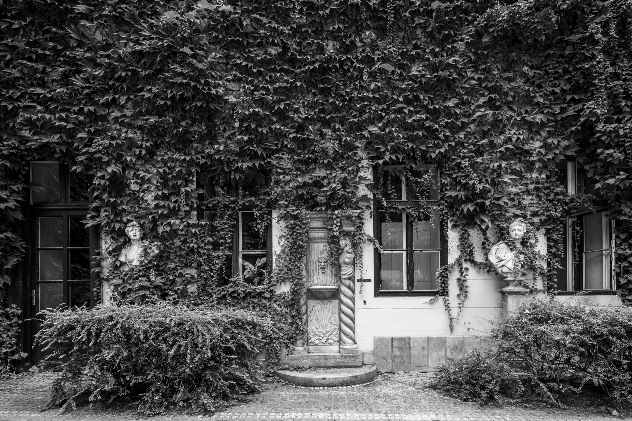 2 pontos műemlékvédelmi továbbképzés kamarai szakmagyakorlóknak április 23-án az Építészek Házában