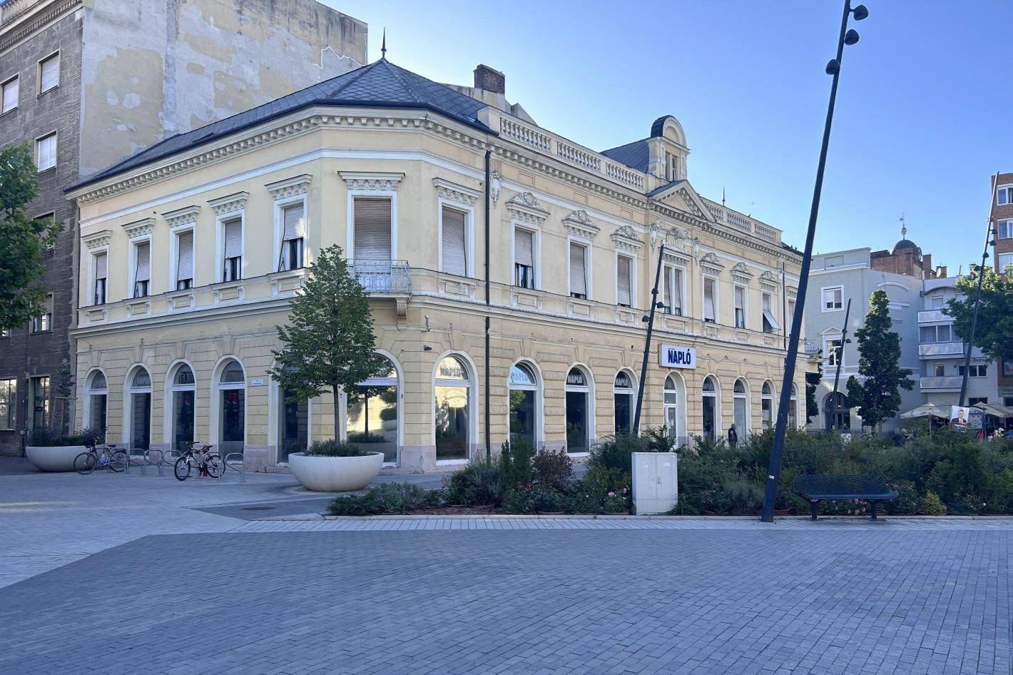 Wolff Palota - Hotel létesítése a Dósa Nádor téren