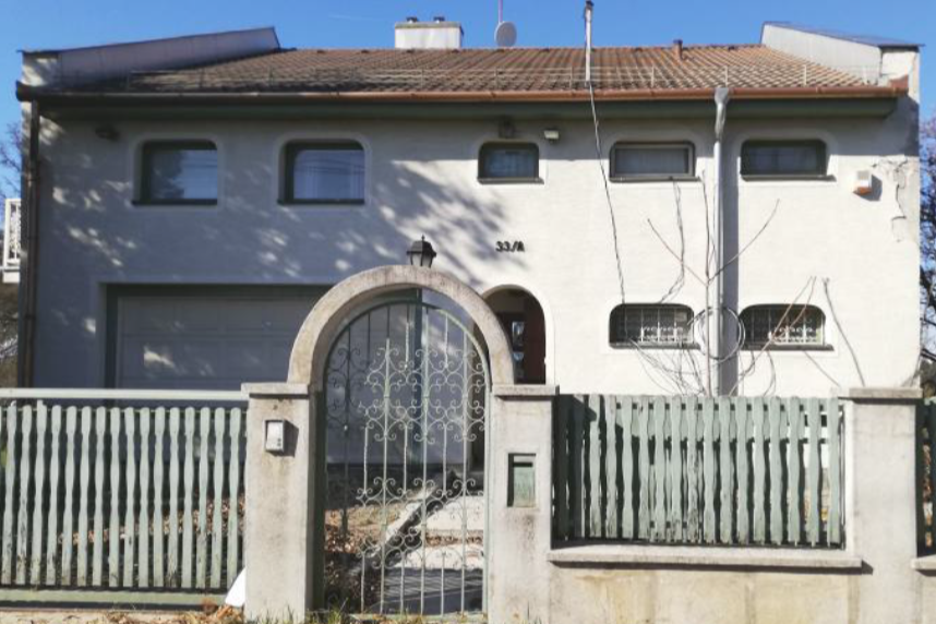 2030 Érd, Bajuszfű utca 33/A