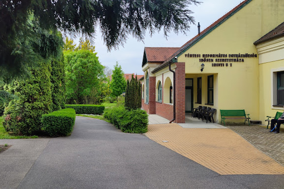 ÉPÍTŐ/ALKOTÓTÁBOR - A MERENGŐ